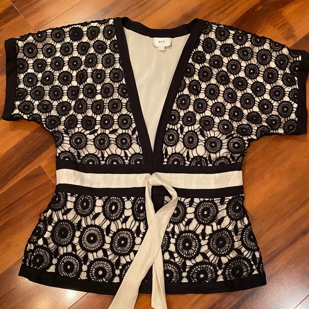 Stunning Black & Taupe Crochet Kimono